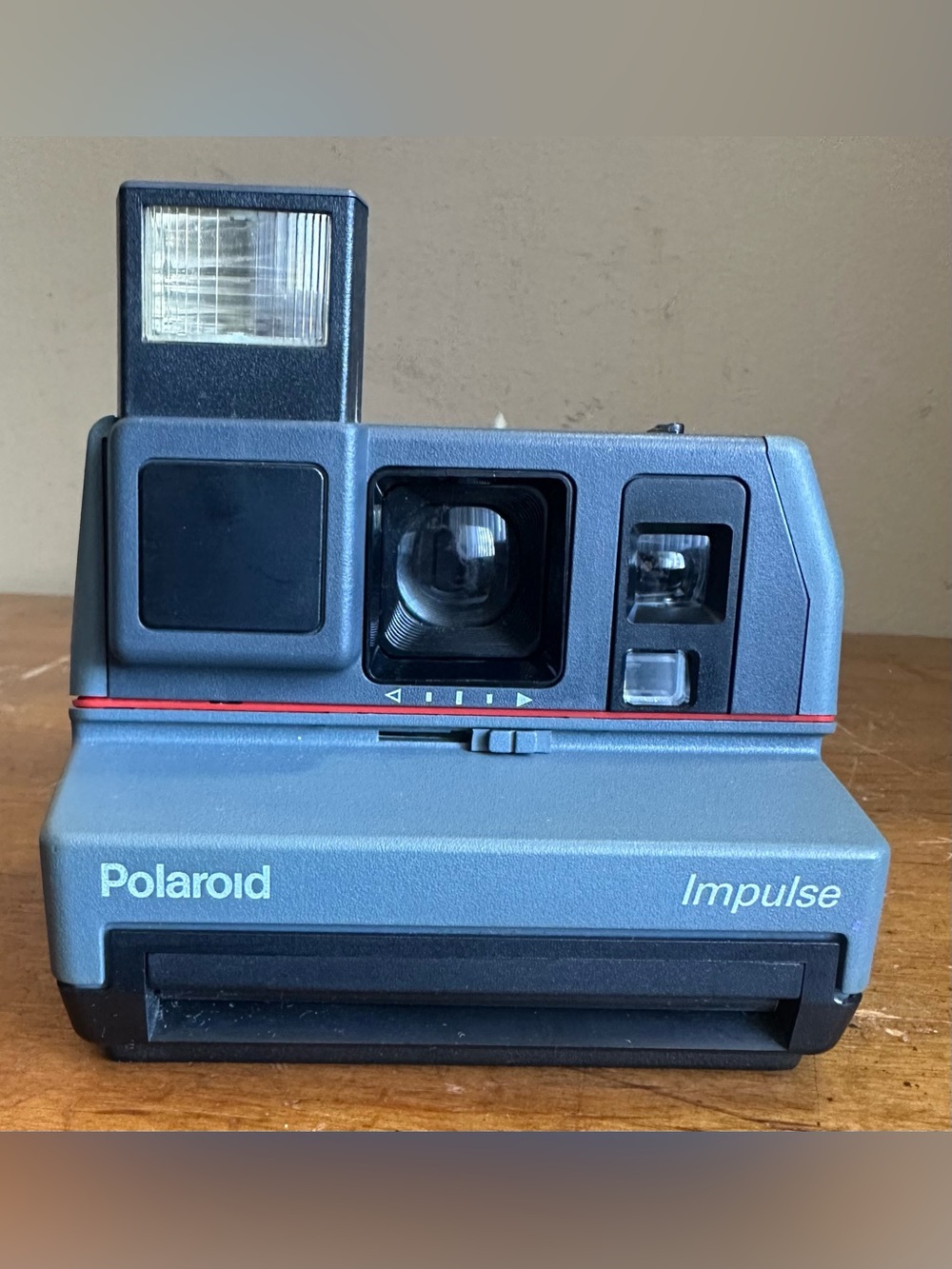 Vintage Polaroid Impulse AF AutoFocus Instant 600 Film Camera Grey w/Red Stripe